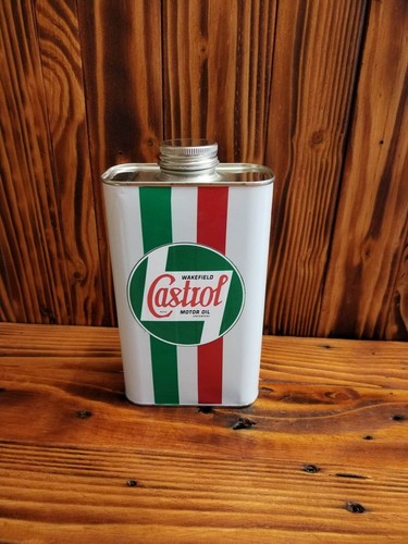 Vintage style quart oil - style,